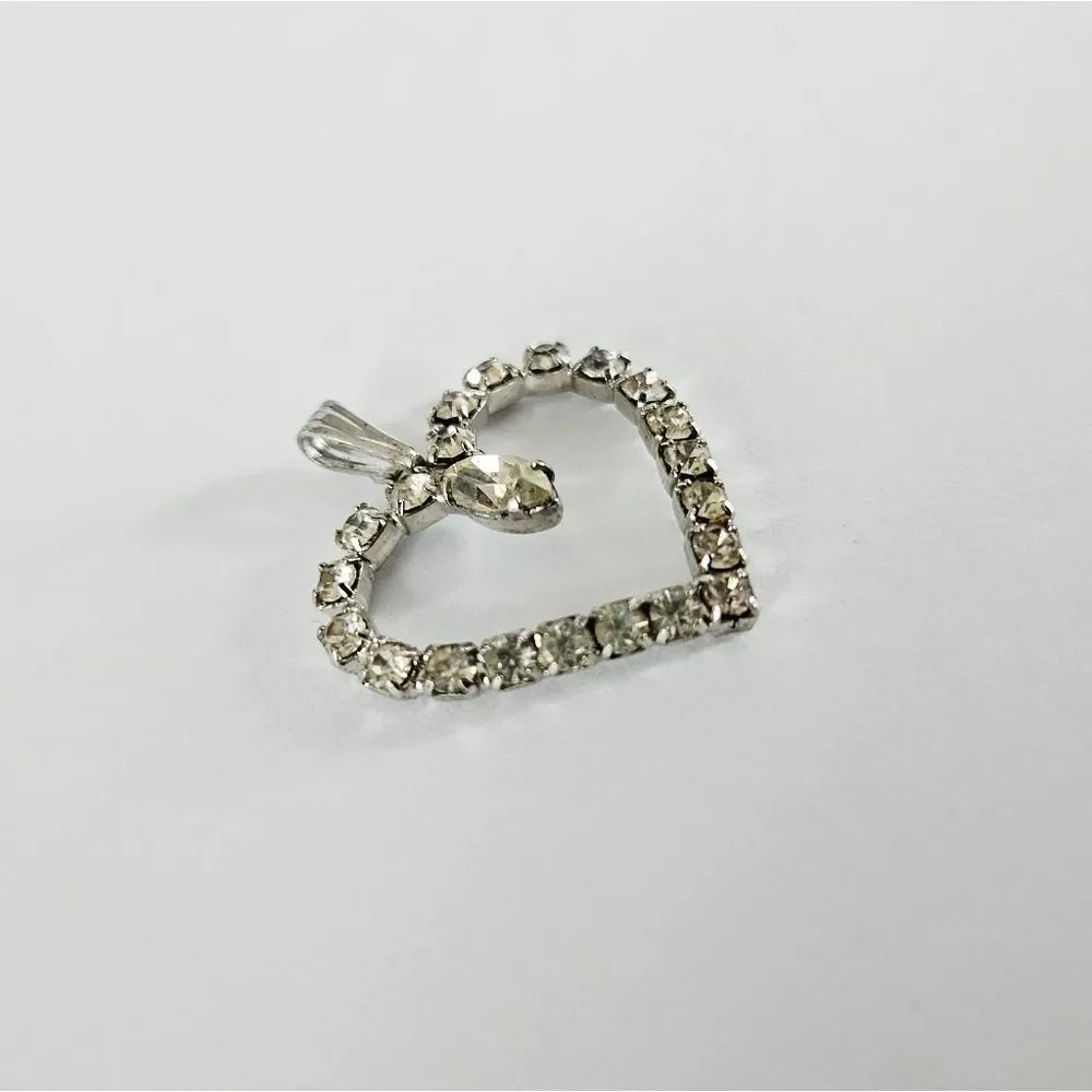 Vintage Silver Tone Openwork Prong Set Clear Rhinestone Love Heart Pendant Charm